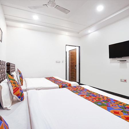 Fabhotel Villa De Benares Exterior photo