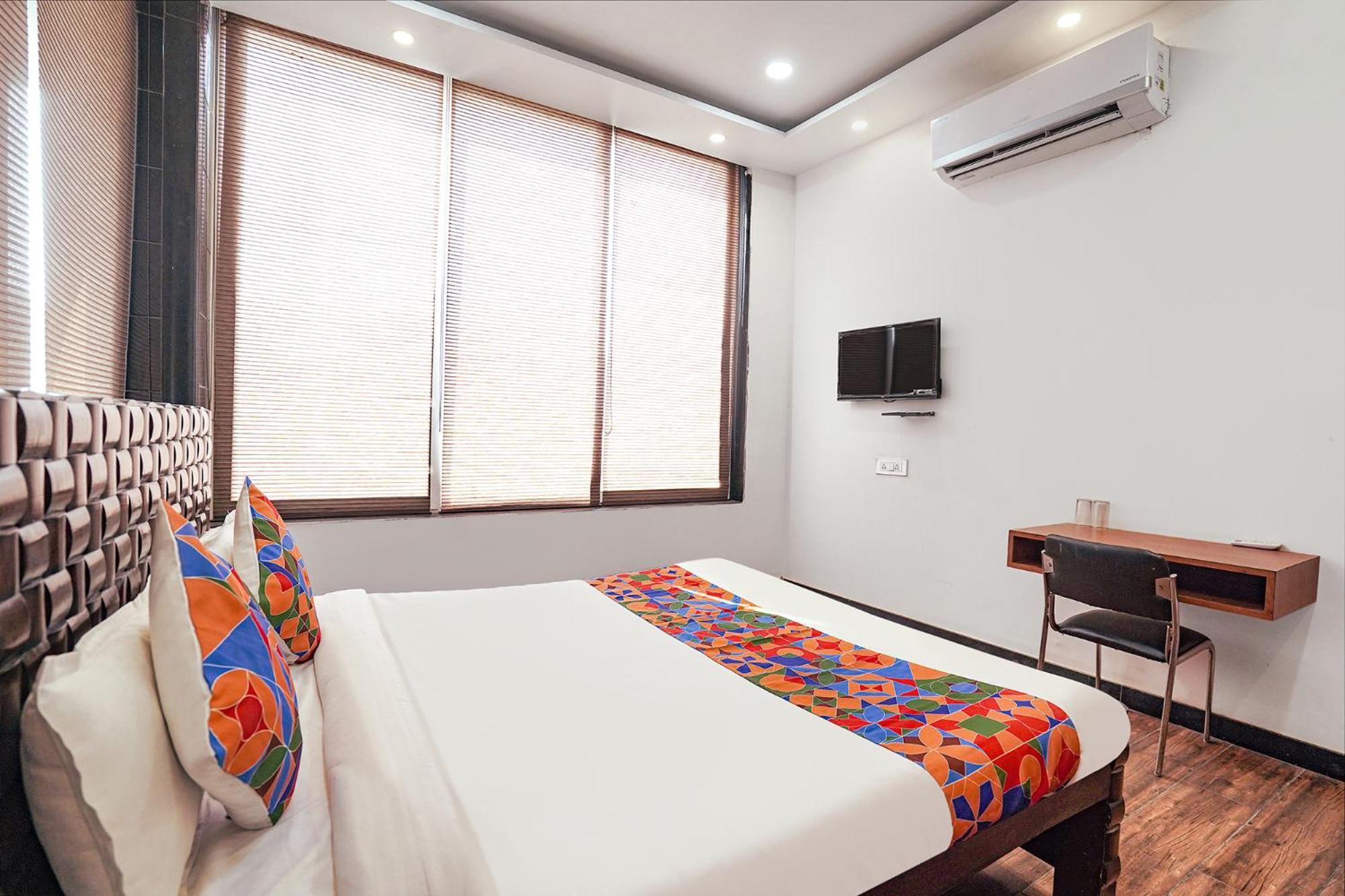 Fabhotel Villa De Benares Exterior photo