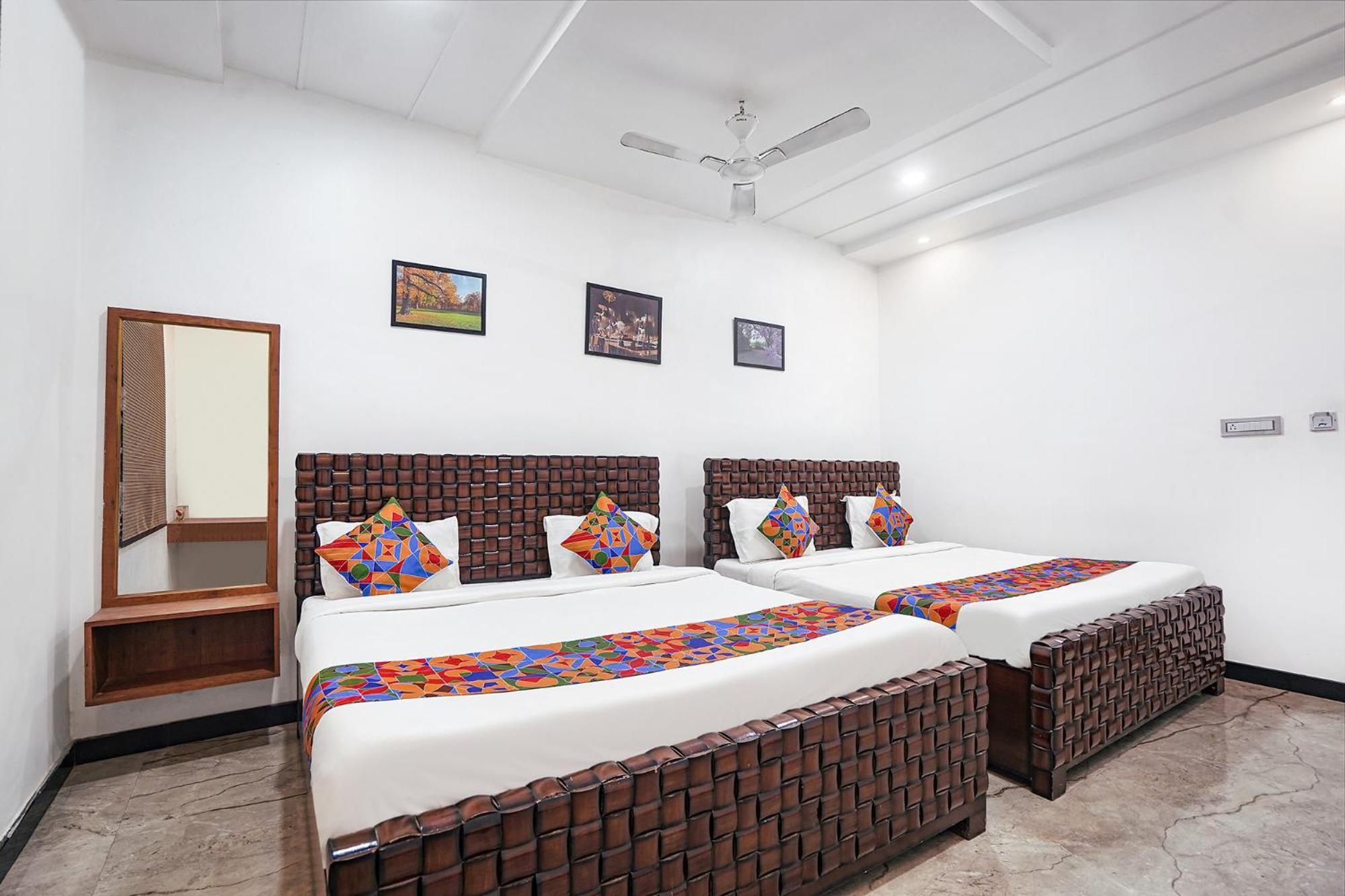 Fabhotel Villa De Benares Exterior photo